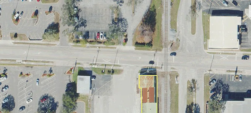 Retail Space in Palmetto, FL