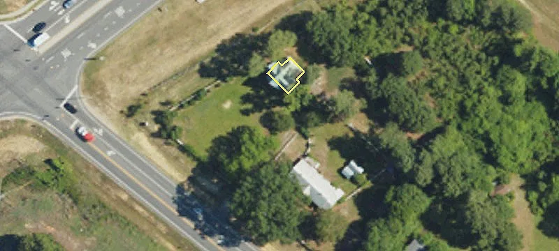 Commercial Land at Signalized Intersection