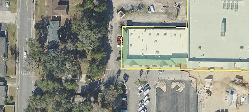 Retail Space in Publix-Anchored Center