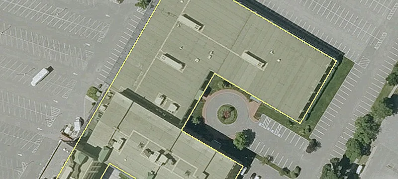 Versatile Commercial Space Available