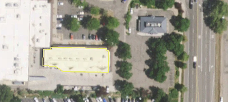 Retail Space in Arbor Plaza