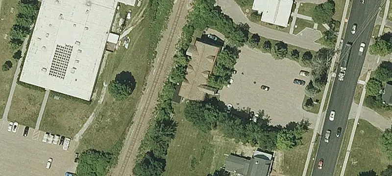 Shelburne Commercial Building For Sale