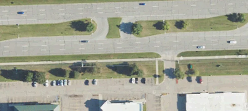 Retail Space on Six Mile