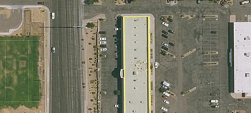 Retail Space on 35th Avenue