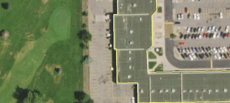 Retail Space in Grocery Anchored Center
