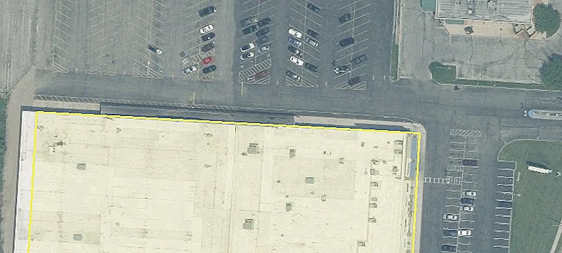 Retail Space with High Visibility