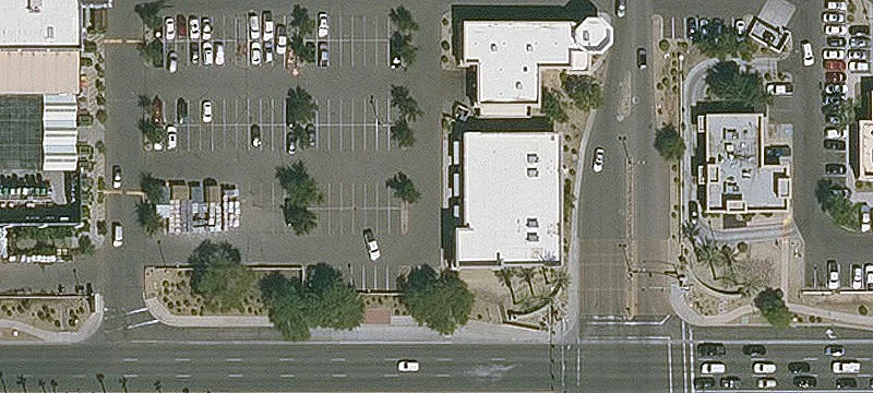 Retail Space at High-Traffic Intersection