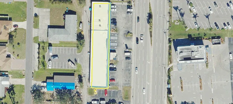 Retail Space on Del Prado