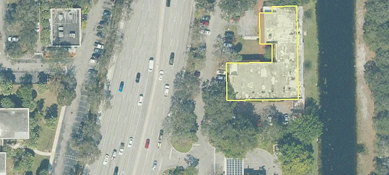 Retail Plaza in Plantation, Florida