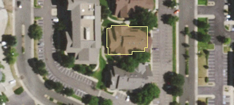 Freestanding Building in Sheridan Park