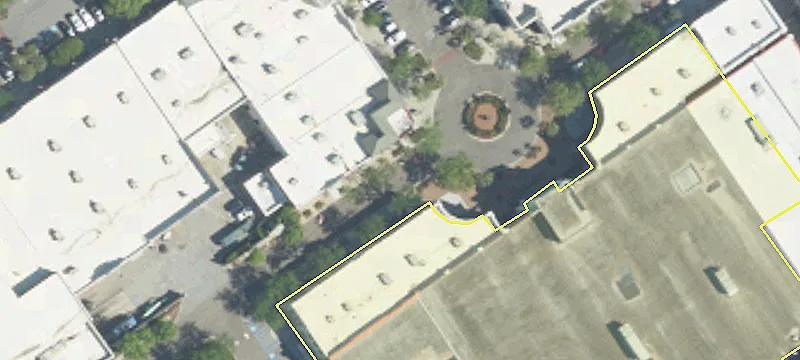 Mixed-Use Destination Retail Space