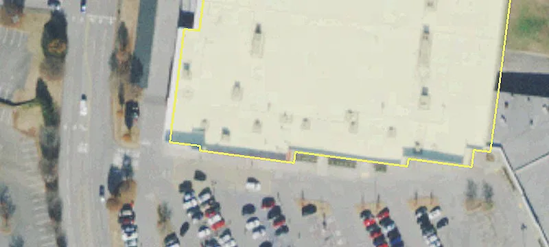 Retail Space in RiverGate Center