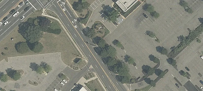 Retail Space in Brick Plaza