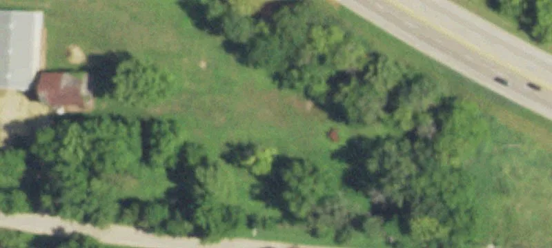 Metal Building on Large Lot