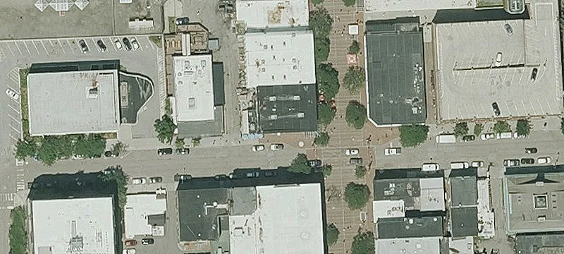 Retail Spaces in Burlington Center