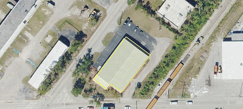 Warehouse/Distribution Facility on Corner Lot