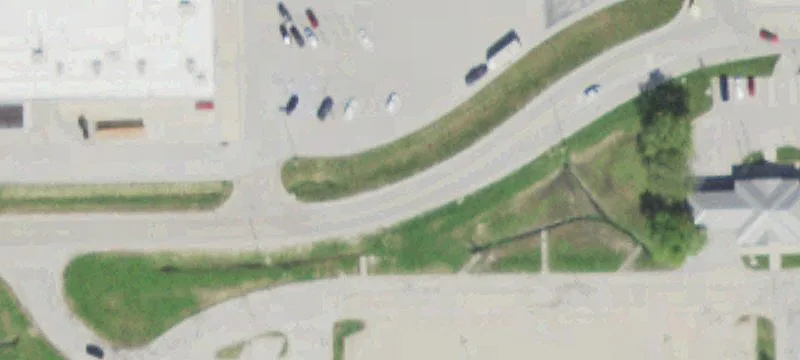Retail Property in Peru, Illinois