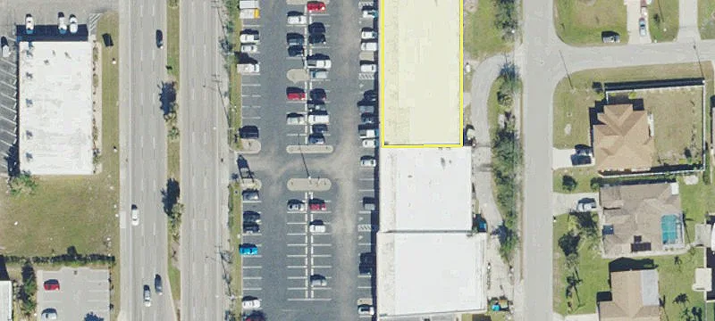 Retail Space with High Visibility