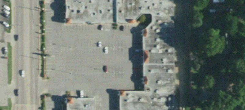 Retail Space on South Lewis