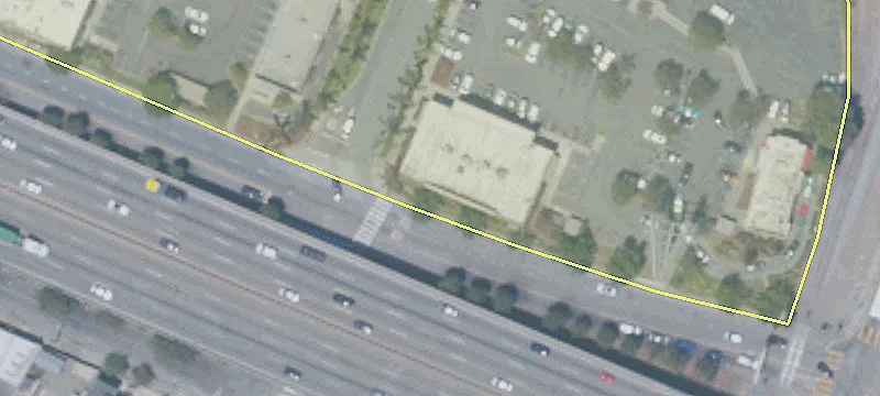 Retail Space with Freeway Exposure