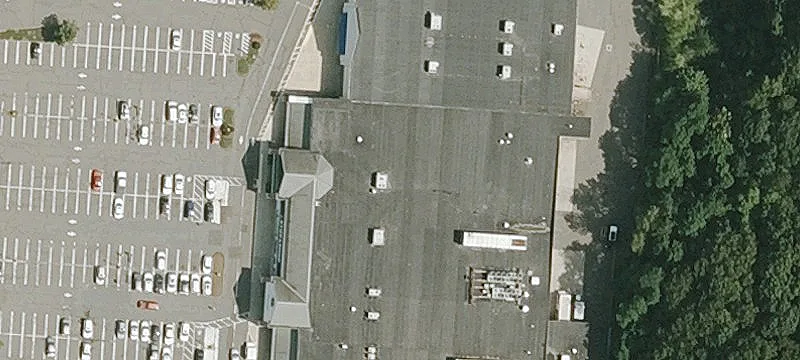 Retail Center with High Traffic