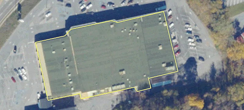 Retail Space in Parkway Center