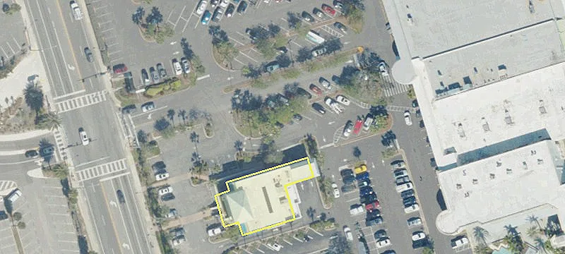 Retail Space in Publix-Anchored Center