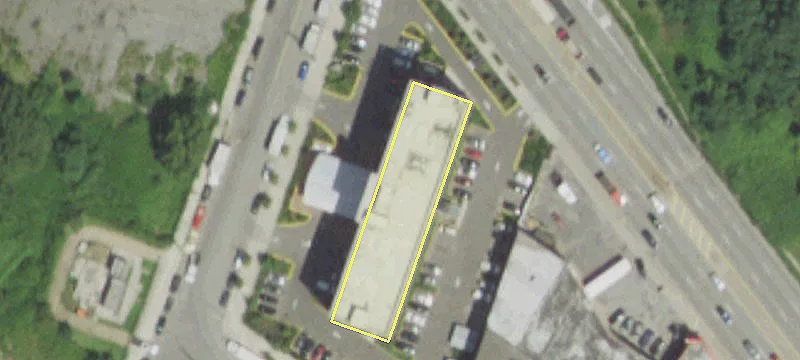Retail Space in Rosedale, NY