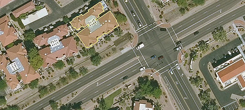 Scottsdale Neighborhood Shopping Center Space