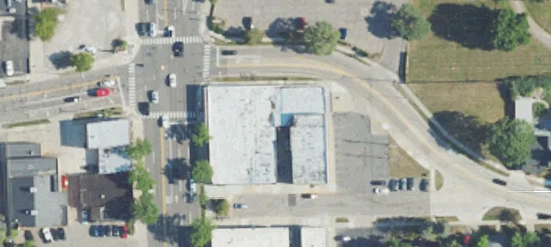 Retail Property in Royal Oak