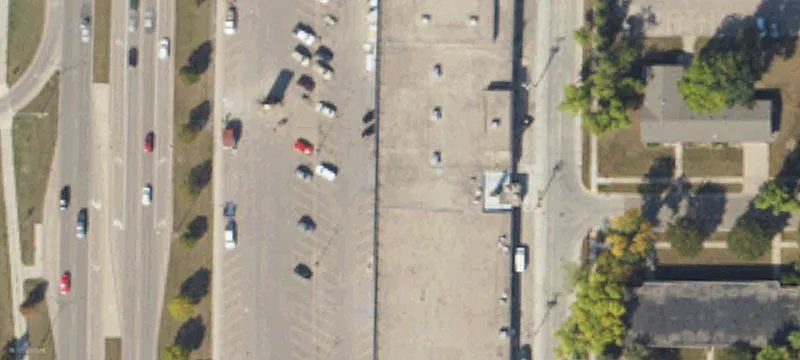 Retail Space with High Visibility