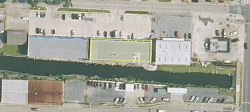 Retail Space on Esplanade Avenue