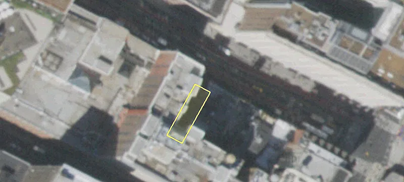 Column-Free Office Space Near Park