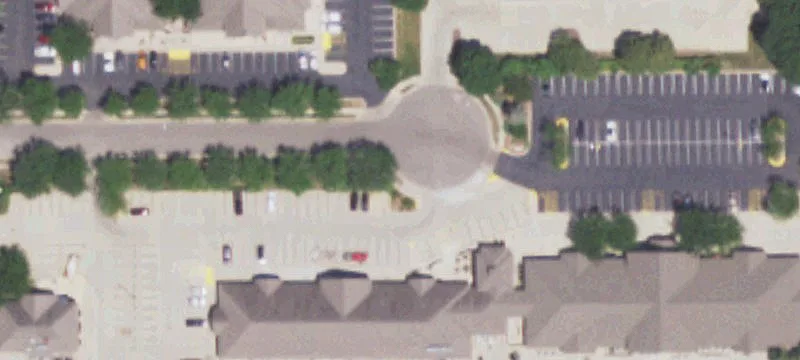 Retail Outparcel in Shopping Center