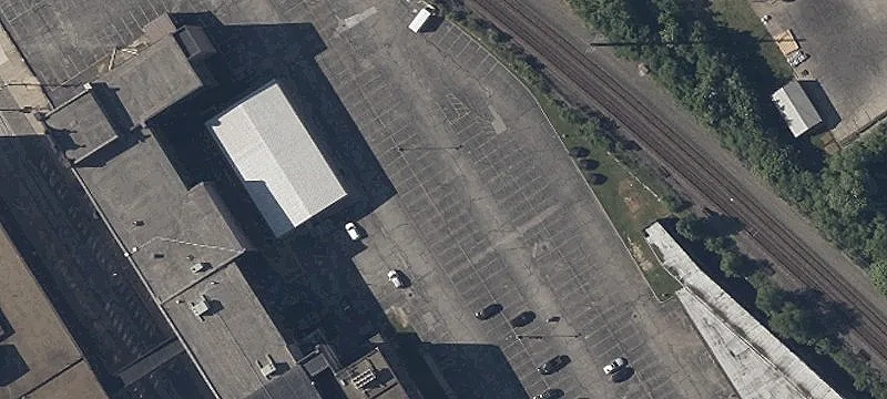 Flex Space with Ample Parking
