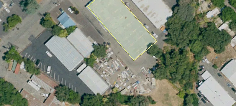 Warehouse with Fenced Yard