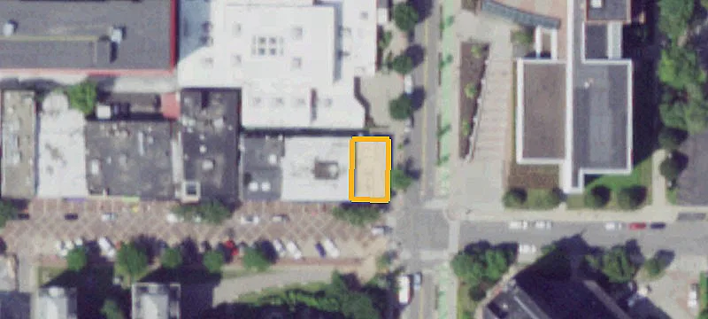 Prime Retail/Office Space Available