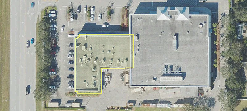 Retail Space in Publix-Anchored Center