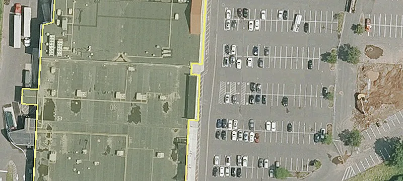Retail Space in Cromwell Center