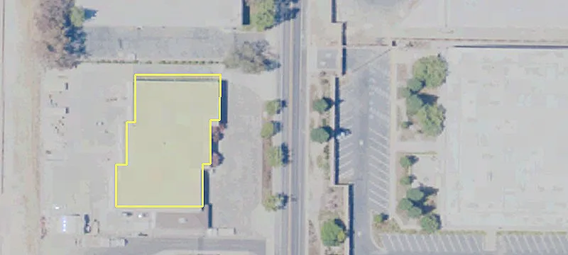 Industrial Space with Paved Yard