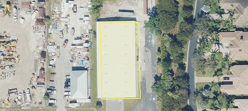 Bonita Springs Warehouse with Yard
