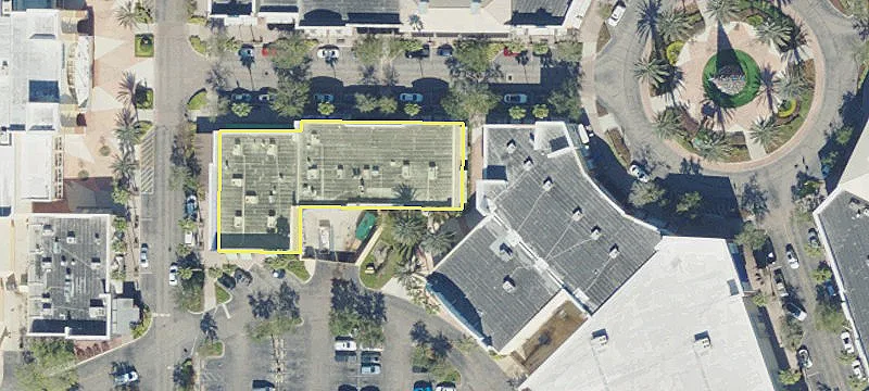 Retail Space in Lakeside Village