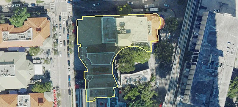 Mary Brickell Village Retail Center