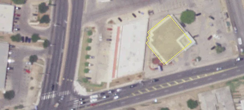 Retail Space in Las Palmas Center