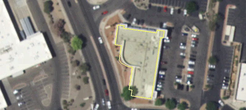Retail Space in Anchored Center