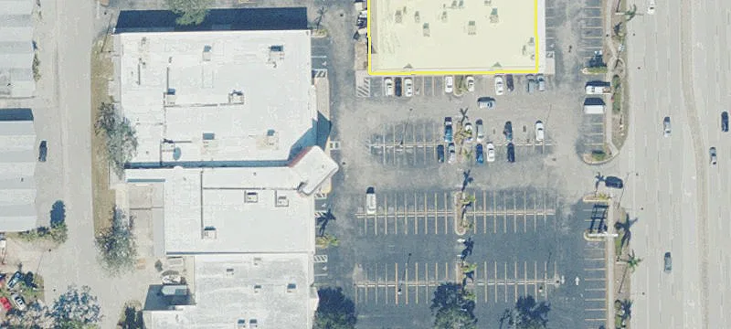 Retail Space Near Edison Mall