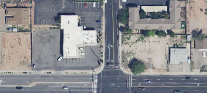 Versatile Retail/Office Space Available