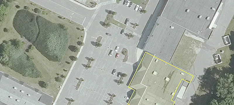 Retail Space in Dominant Center
