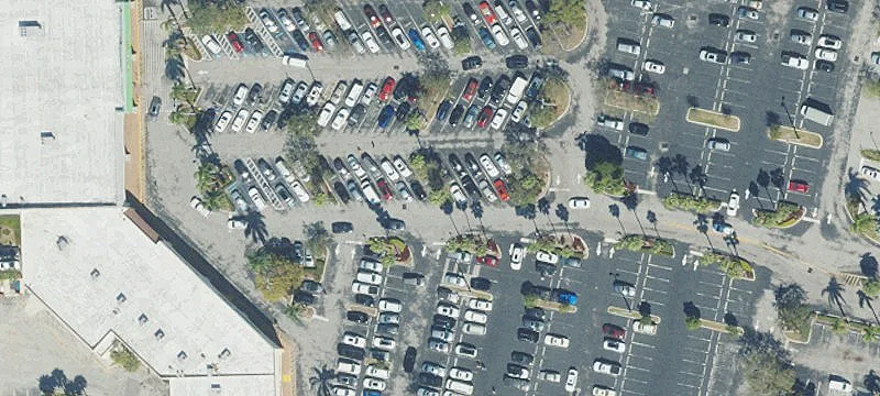 Retail Space on Federal Highway