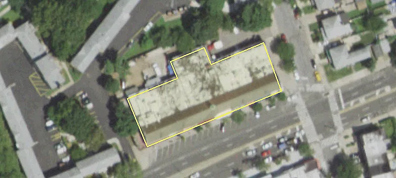 Retail Property on Union Turnpike